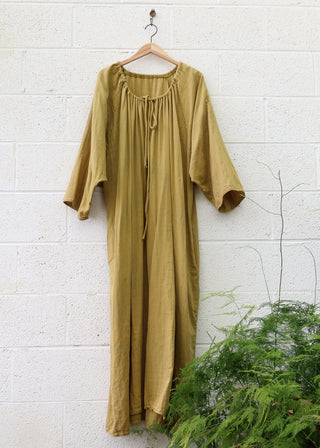 SAMPLE SALE - Drawstring Collar Bumble Bee Long Dress / One Size / Spinach / Double Gauze / (84) SAMPLE SALE - Drawstring Collar Bumble Bee Long Dress / One Size / Spinach / Double Gauze / (84)