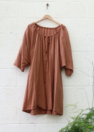 SAMPLE SALE - Drawstring Collar Bumble Bee Short Dress / One Size / Squash / Double Gauze / (85)