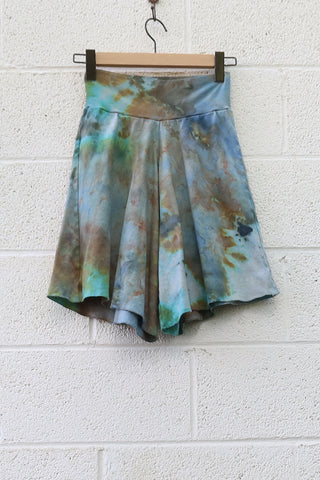 OOAK - Wanderer Bermuda Shorts / XS / Med Hemp / Ice Dye (299)
