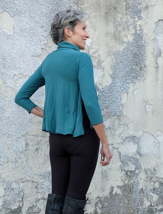 Turtleneck Vented Wanderer Cropped Shirt