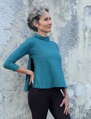 Turtleneck Vented Wanderer Cropped Shirt