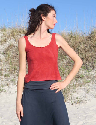 Utility Tank Simplicity Cropped Shirt